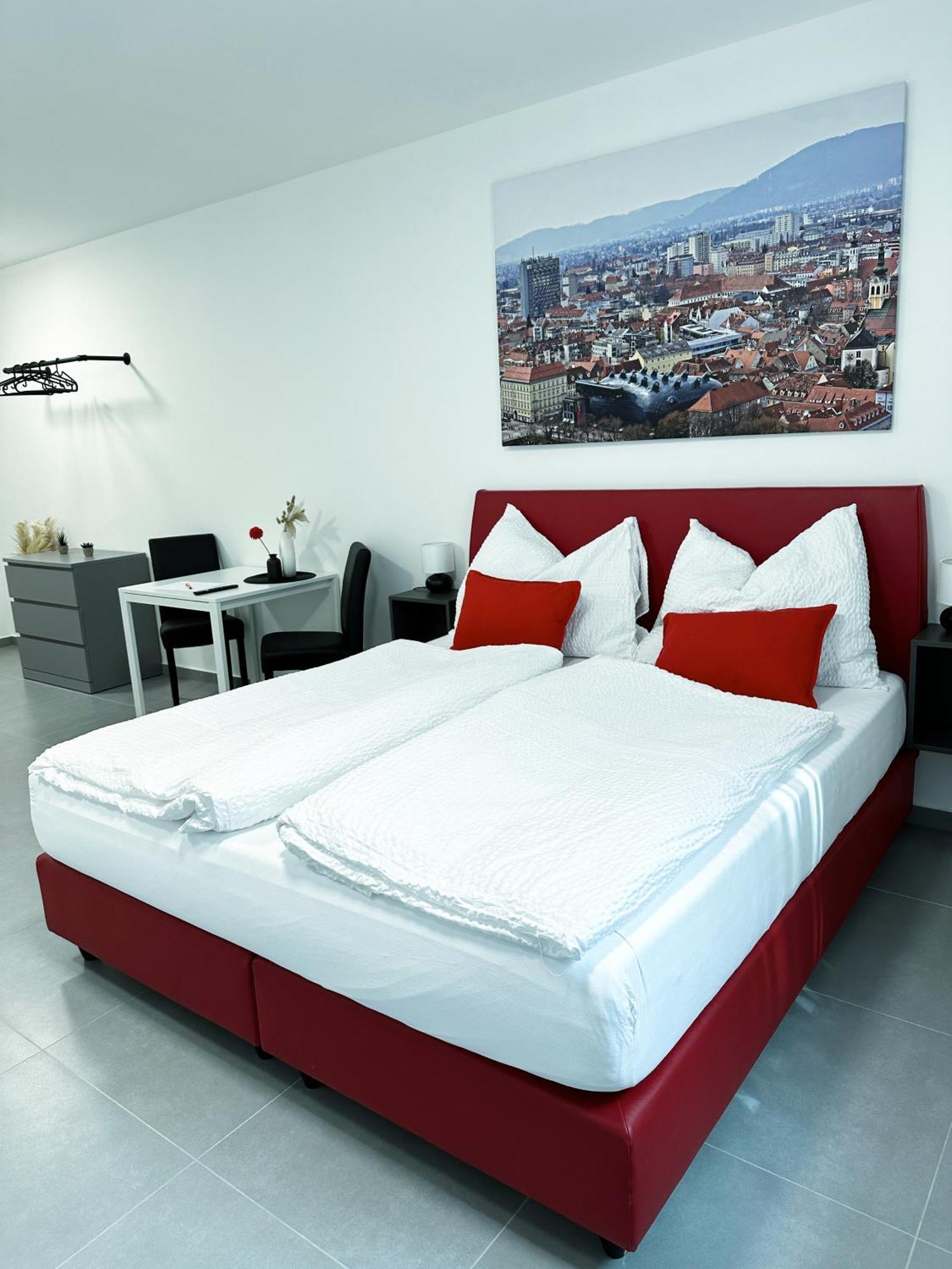 Grazora Living Aparthotel *